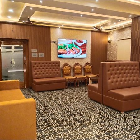 Hotel Windsor Plaza Hyderabad Exterior photo
